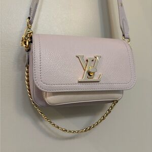 Louis Vuitton Lock Me Tender
